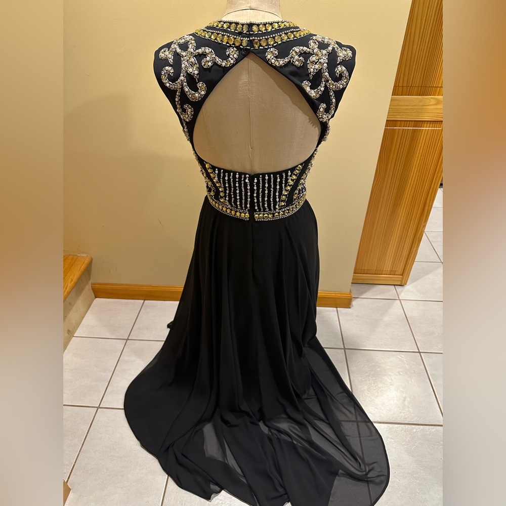 JVN by Jovani Black Dress with stunning Gold and Silver Beading - Picture 4 of 8